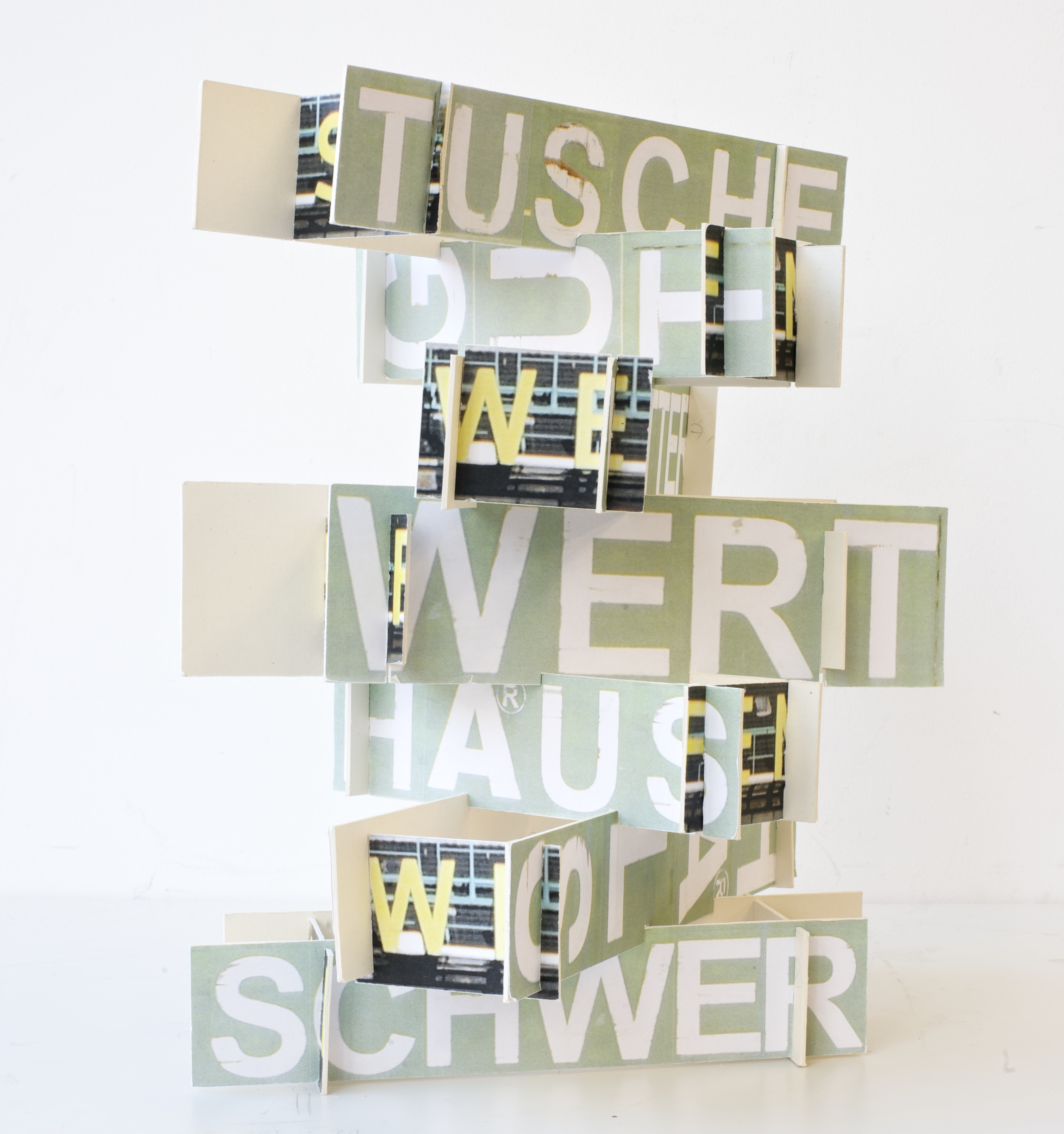 B01_House_of_Cards_Baaske___Müller_WS19-20